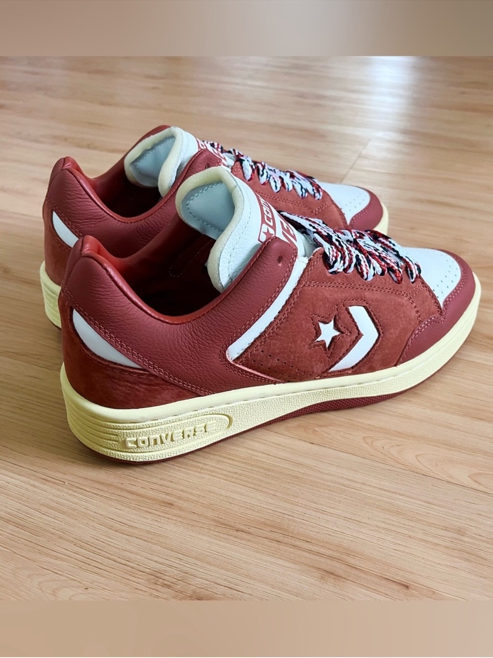 Converse Weapon OX Paris
Men's Walking Shoes Size 9.0
Ritual Red White Sneakers - Picture 8 of 10